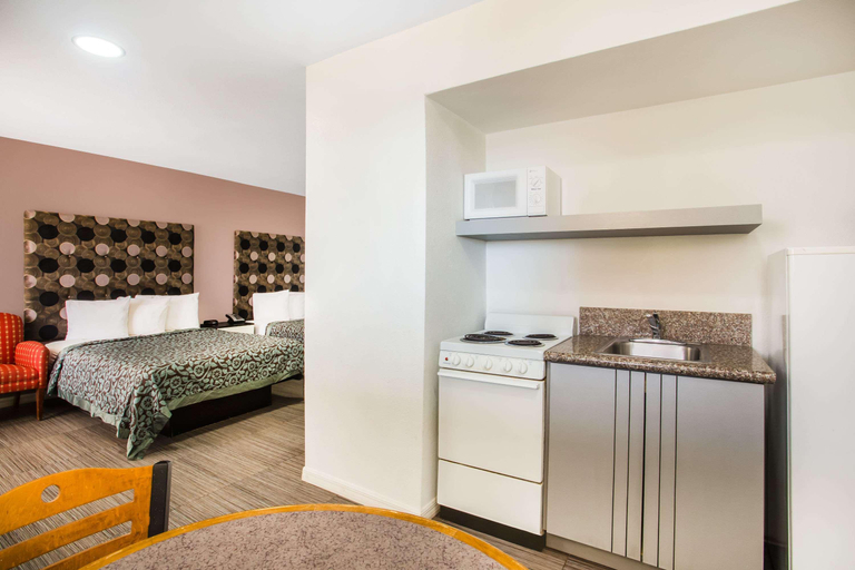 Bedroom 3, Arya Blu Inn & Suites, Volusia