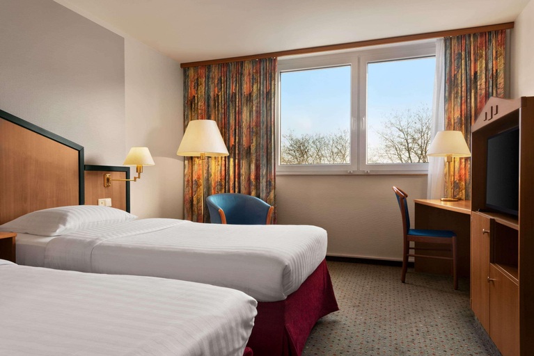 Bedroom 2, Ramada by Wyndham Bottrop, Bottrop