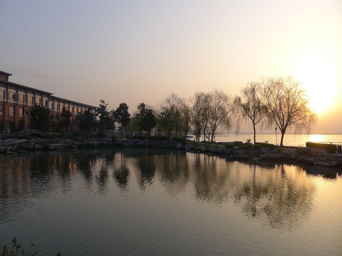 Exterior & Views 3, Suzhou Tongli Lakeview Hotel, Suzhou