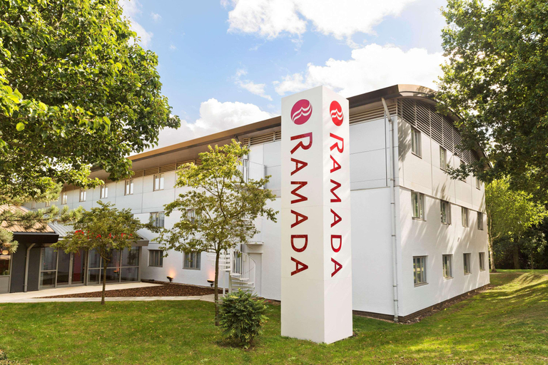 Exterior & Views 2, Ramada by Wyndham South Mimms M25, Hertfordshire