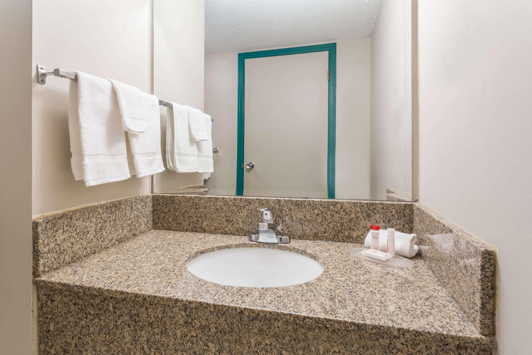Bathroom 4, Ramada By Wyndham Quesnel, Cariboo