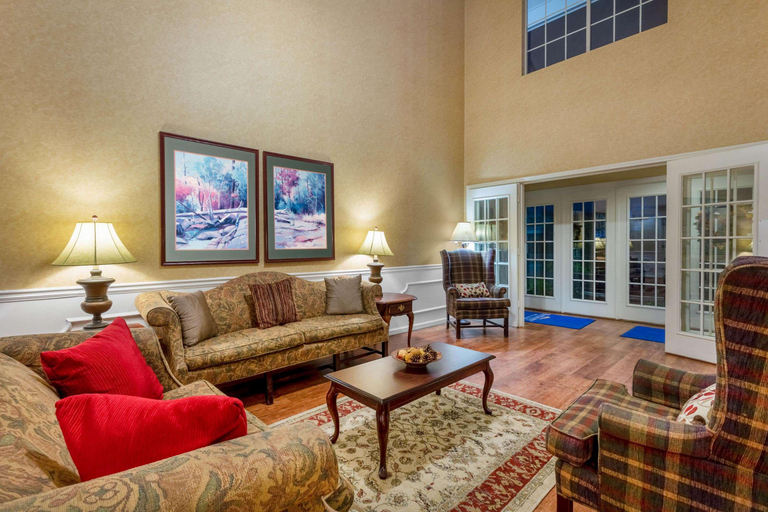 Public Area, Baymont by Wyndham Easley/Greenville, Pickens