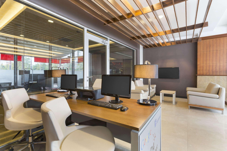 Public Area 4, Ramada Plaza by Wyndham Izmit, Izmit