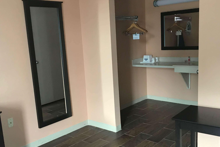 Public Area 2, Rodeway Inn Davenport-Champions Gate, Polk