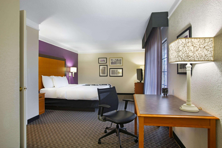 Bedroom 4, La Quinta Inn by Wyndham San Marcos, Hays