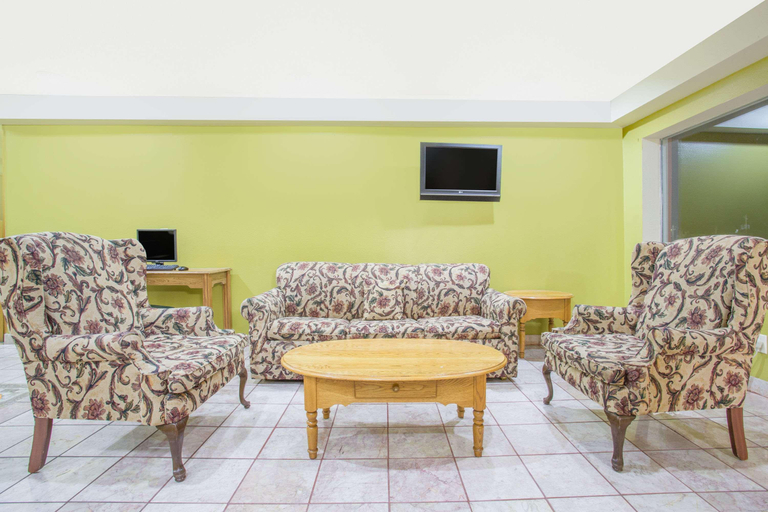 Public Area 2, Days Inn by Wyndham Custer, Custer