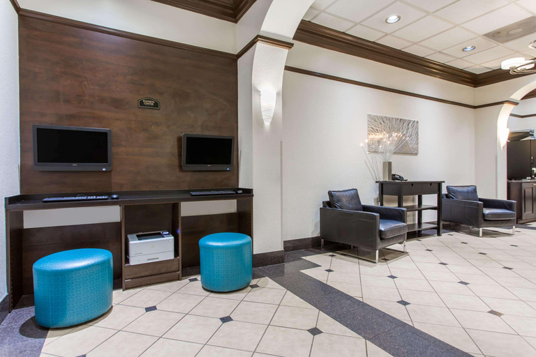 Public Area 3, Days Inn by Wyndham Washington DC/Connecticut Avenue, Washington D.C.