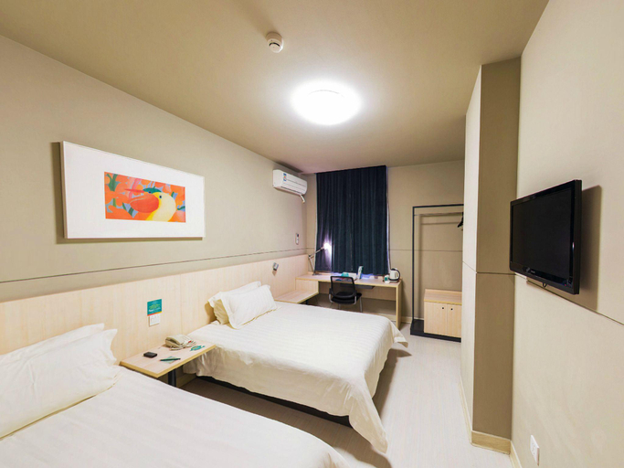 Bedroom 3, Jinjiang Inns Hongqiao Hub West Tianshan Road, Shanghai