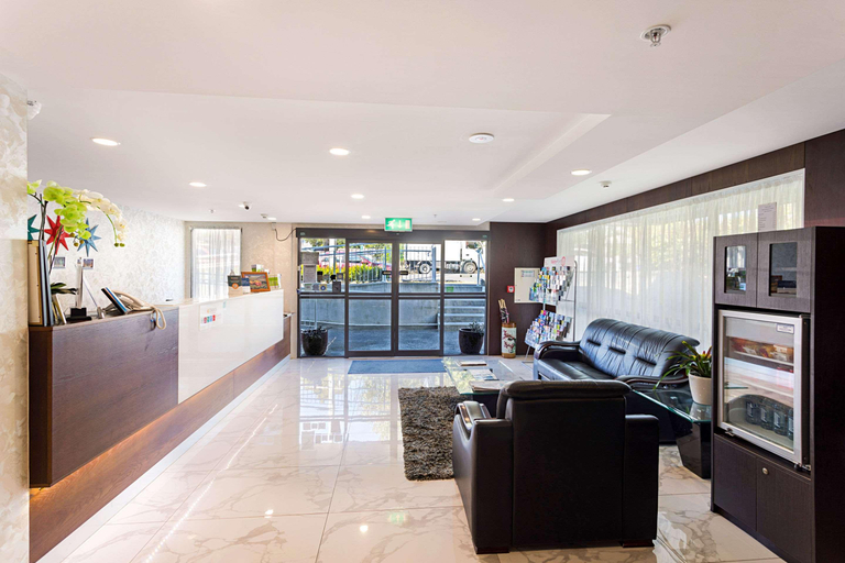 Public Area 3, Alexander Inn, Waitakere