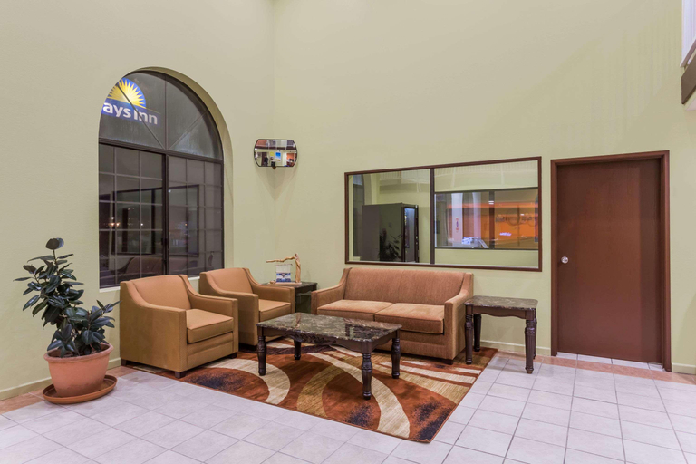 Public Area 2, Days Inn by Wyndham Holbrook, Navajo
