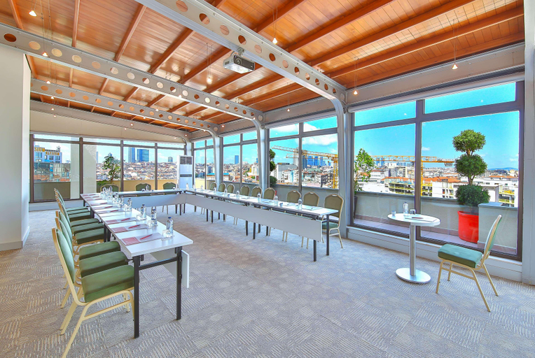 Public Area 4, Ramada by Wyndham Istanbul Taksim, Beyoğlu