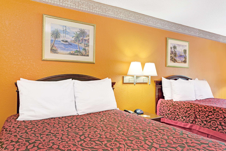 Bedroom 3, Daytona Beach Downtown, Volusia