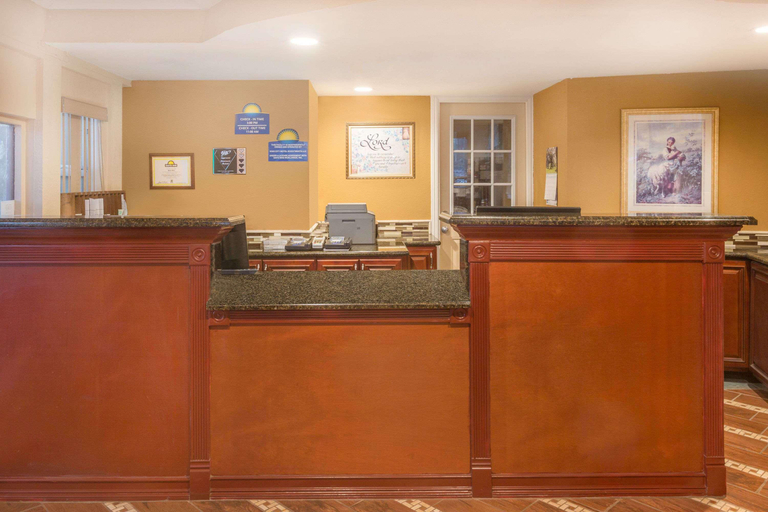 Public Area, Days Inn by Wyndham King City, Monterey