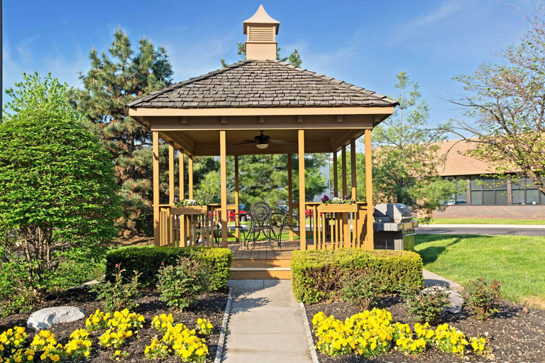 Exterior & Views 2, MainStay Suites Cincinnati Blue Ash, Hamilton
