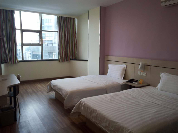 Bedroom 2, 7 Days Inn·Zhuzhou Railway Station Gongxiao Plaza, Zhuzhou