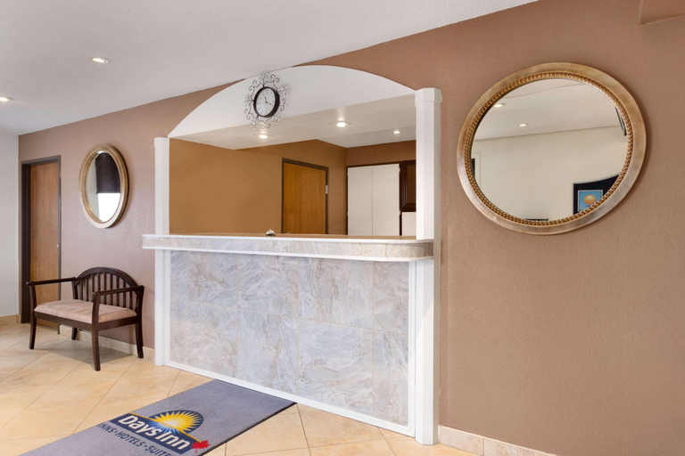 Public Area, Days Inn by Wyndham Wallaceburg, Chatham-Kent