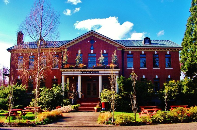 McMenamins Grand Lodge, Washington