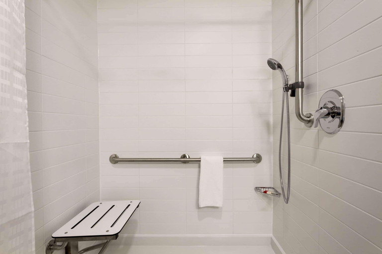 Bathroom 4, Microtel Inn & Suites by Wyndham Oyster Bay, Cowichan Valley