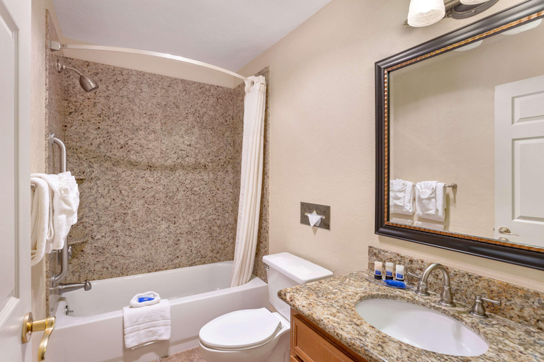 Bathroom 4, Lincoln Sands Oceanfront Resort Ascend Collection, Lincoln