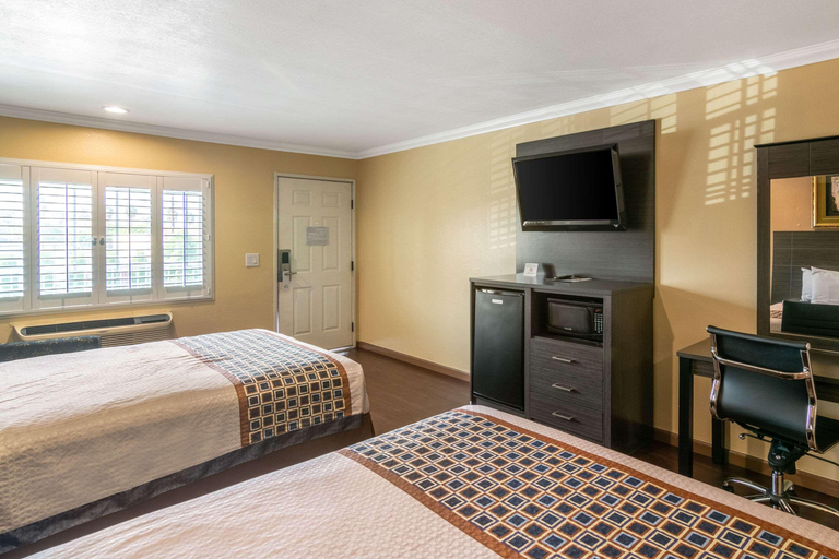 Public Area 3, Rodeway Inn Artesia Cerritos, Los Angeles
