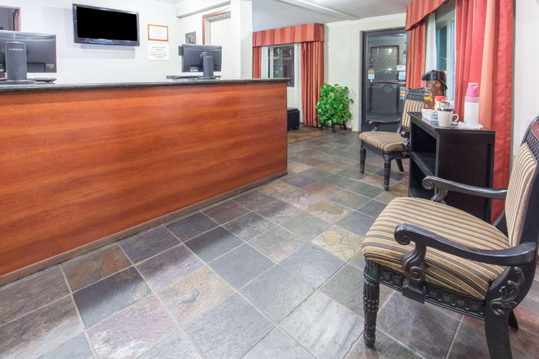 Public Area 2, Global INN, Coos