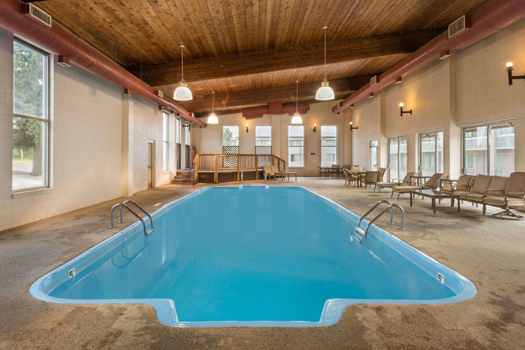 Sport & Beauty 5, Ramada by Wyndham Laramie, Albany