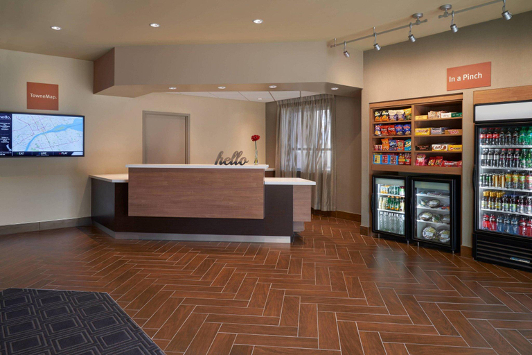 Public Area, TownePlace Suites by Marriott Windsor, Essex