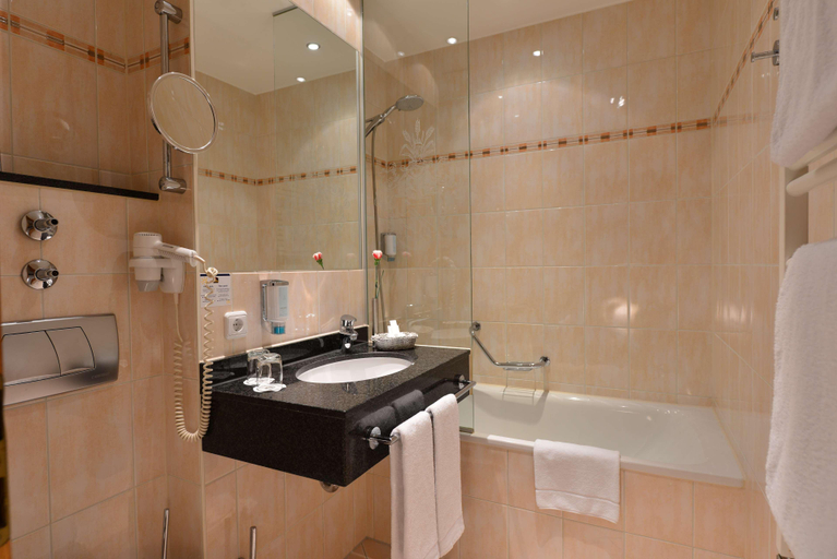 Bathroom 4, Best Western Plus Hotel Erb, Ebersberg