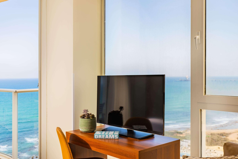 Bedroom 3, Hadera Beach Resort