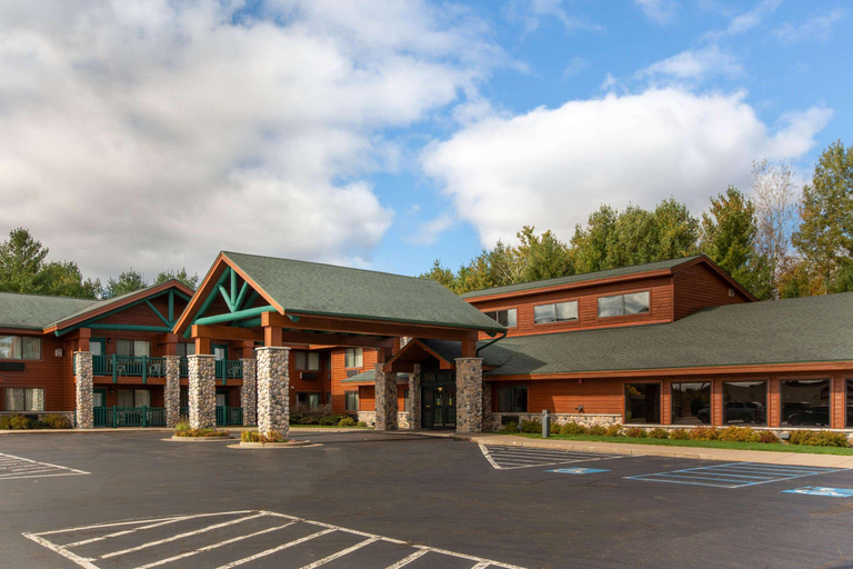 Exterior & Views 3, Quality Inn Ladysmith Wi, Rusk