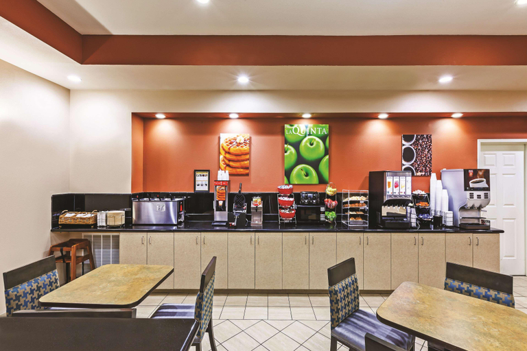 Public Area 2, La Quinta Inn & Suites by Wyndham Granbury, Hood
