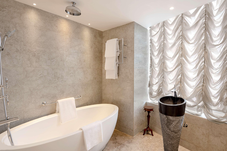 Bathroom 5, Radisson Blu Noida, Gautam Buddha Nagar
