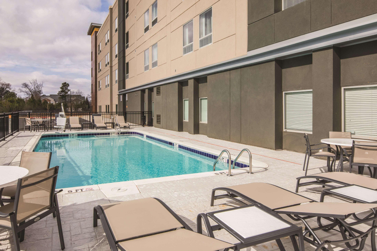Sport & Beauty, La Quinta Inn Suites By Wyndham Mcdonough, Henry