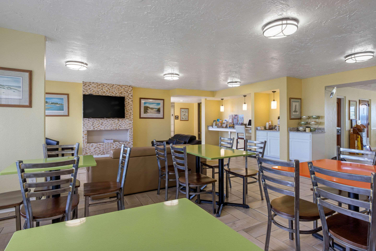 Public Area 2, Spark By Hilton Outer Banks Kill Devil Hills, Dare
