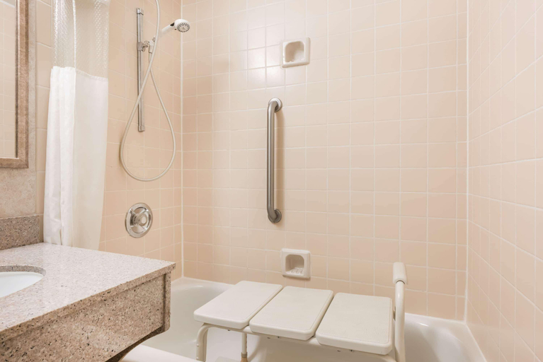 Bathroom 4, Pottsville Inn, Schuylkill