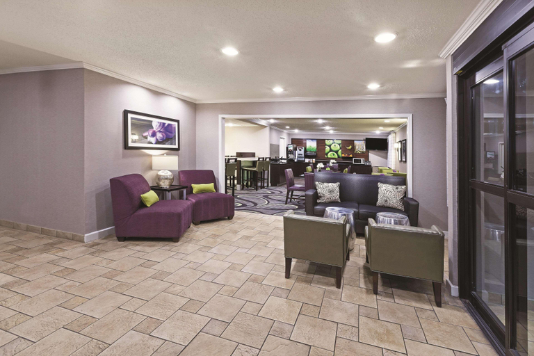 Public Area 3, La Quinta Inn Suites By Wyndham N Little Rock Mcca, Pulaski