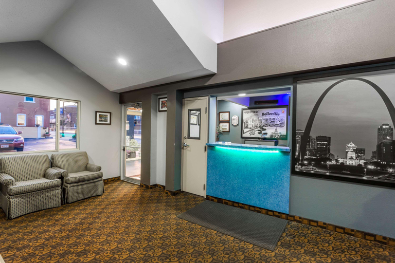 Public Area, Super 8 by Wyndham Belleville St. Louis Area, Saint Clair