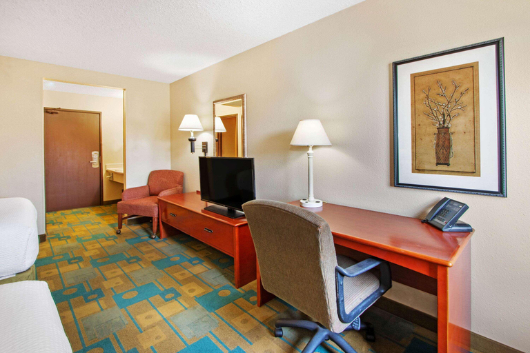 Public Area 3, La Quinta Journal Center, Bernalillo