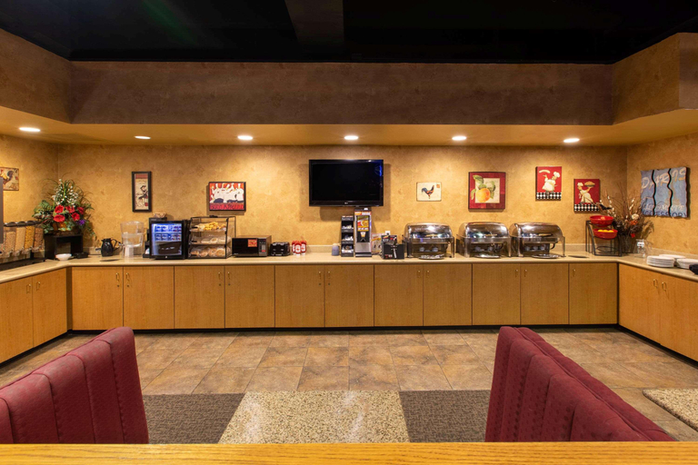 Public Area 2, EverSpring Inn & Suites, Lyon