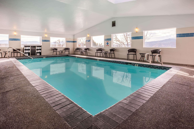 Sport & Beauty, La Quinta Inn & Suites Grants Pass, Josephine