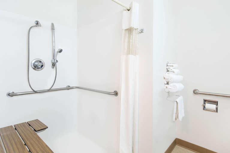 Bathroom 3, Super 8 by Wyndham Morris, Stevens