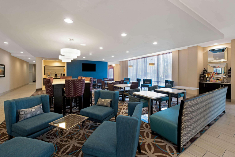 Public Area 2, La Quinta Inn & Suites by Wyndham West Monroe, Ouachita
