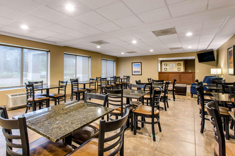 Food & Drinks 5, Comfort Suites Wilmington Near Downtown, New Hanover
