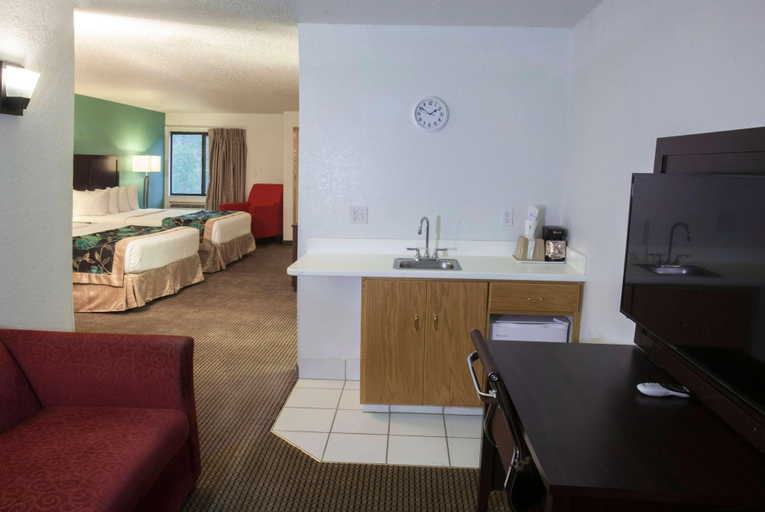 Bedroom 3, Baymont by Wyndham Keystone Near Mt. Rushmore, Pennington