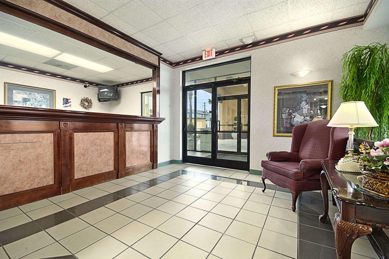 Public Area 2, Super 8 by Wyndham Mobile/Tillmans Corner, Mobile