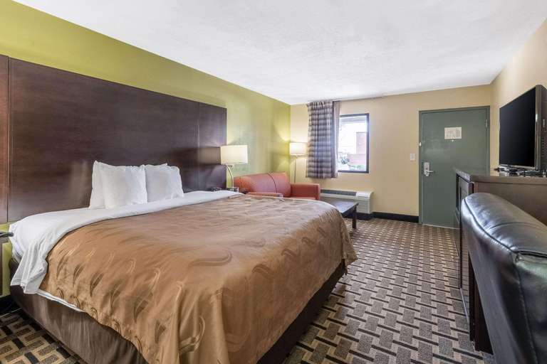Bedroom 3, Quality Inn & Suites Franklin, Williamson