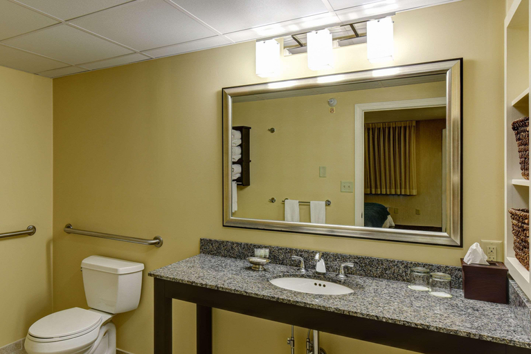 Bathroom 4, Port Inn Kennebunk, Ascend Hotel Collection, York
