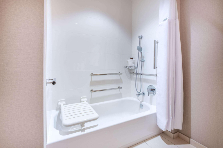 Bathroom 4, Hampton Inn San Jose Cherry Ave, Santa Clara