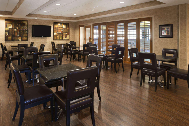 Food & Drinks 5, Wingate By Wyndham Oklahoma City Airport, Oklahoma