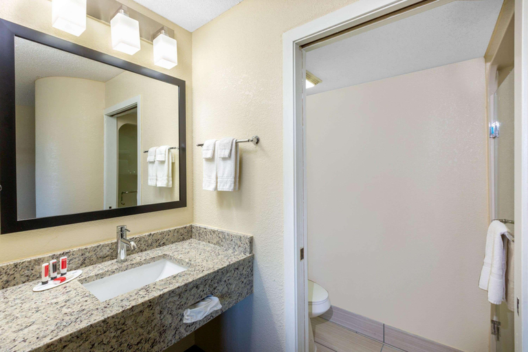Bathroom 4, Baymont Inn And Suites By Wyndham Mukwonago, Waukesha